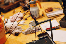 Template Copper Wire Carcass Frame For Statue On Table