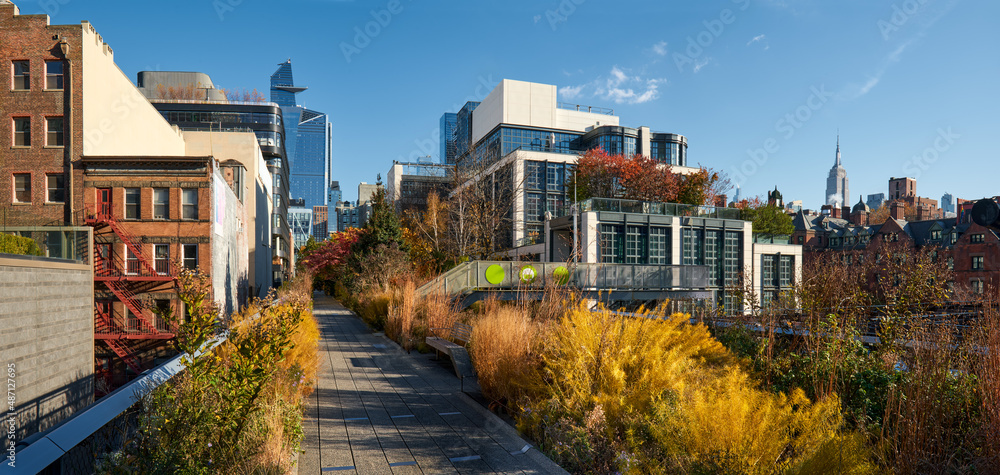 New York City panoramic view of the High Line promenade in Autumn with ...
