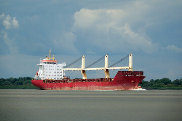 Canvas Print - General Cargo Ship auf der Unterelbe