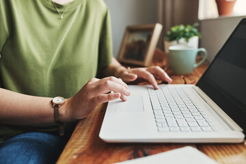 Aufkleber - An entrepreneurs job is never over. Cropped shot of an unrecognizable businesswoman sitting alone in her home office and typing on her laptop.