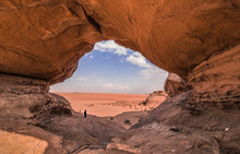 Arch Neom Mountains