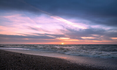 Canvas Print - Mesmerizing view of a beautiful seascape at scenic sunset