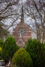 13 February 2022, Zijlpoort, Leiden, Netherlands, Image Of The Old Catholic Begraafplaats Cemetery Zijlpoort