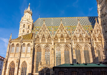 Canvas Print - Roof of Stephen's cathedral on Stephansplatz square in Vienna, Austria