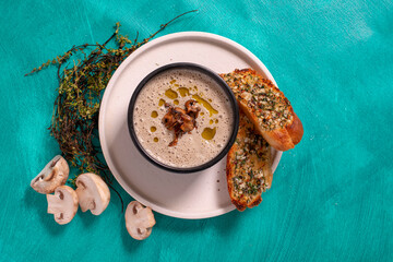 Wall Mural - Mushroom Soup with Garlic Bread