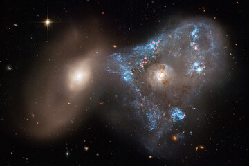 Wall Mural - nasa/esa/hubble arp143