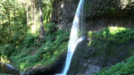 Wall Mural - Middle North Falls in the Silver Falls State Park, Oregon