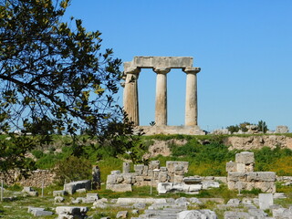 Wall Mural - Ruins of the ancient temple of Apollo, at Corinth, Greece