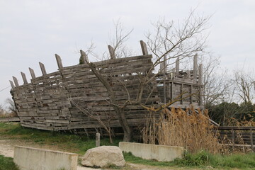 Wall Mural - La Sansouïre du Pont de Rousty (Camargue)