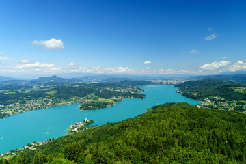 Wall Mural - Wörthersee mit Maria Wörth und Klagenfurt in Kärnten, Österreich