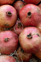 Gennevilliers, France - 01 21 2022: Primeur Fruits And Vegetables. Detail Of Pomegranates At A Greengrocer