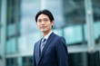 © amanaimages - ビジネススーツの男性
