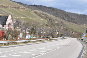 Poster - Rheinuferstraße mit Lorch