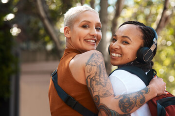 Poster - Were not just friends, were more like sisters. Cropped shot of two friends spending the day out in the city.