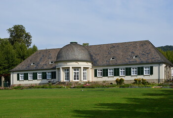 Wall Mural - Park in der Kur Stadt Pad Pyrmont, Niedersachsen