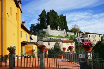 Wall Mural - Glimpse of the village of Molazzana in Garfagnana, Tuscany, Italy