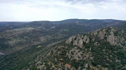 Sticker - survol du parc naturel de Despenaperros en Espagne massif montagneux en Andalousie, Espagne