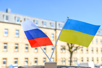 Wall Mural - Politique drapeau embleme patriote pays Russie Ukraine