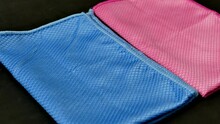 close-up microfiber cloths for multi-purpose cleaning, cleaning cloths in various colors,