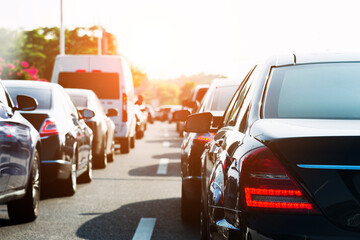 Canvas Print - Traffic jam with row of car in a city street road