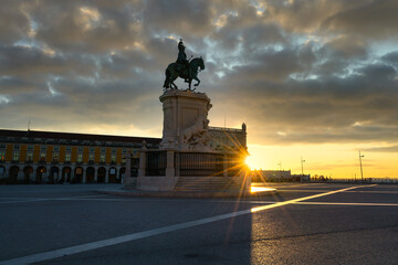 Sticker - Commerce Square (Praca do Comercio) at sunrise with statue of of King Jose I in Lisbon. Portugal