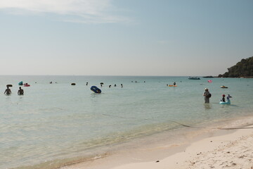 Wall Mural - Going to the beach on a summer vacation in Pattaya