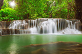 Fototapeta Krajobraz - Landscape Huay Mae Kamin waterfall, Srinakarin Dam in Kanchanaburi, Thailand.