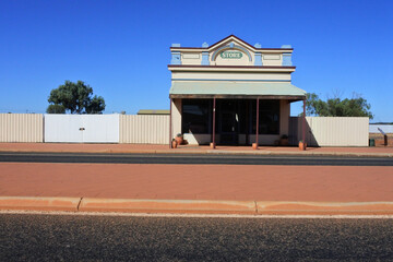Wall Mural - MENZIES, WA - MAR 23 2022: A closed store in Menzies Town. Menzies is a town in the Goldfields-Esperance region of Western Australia with opulation of 108 people.