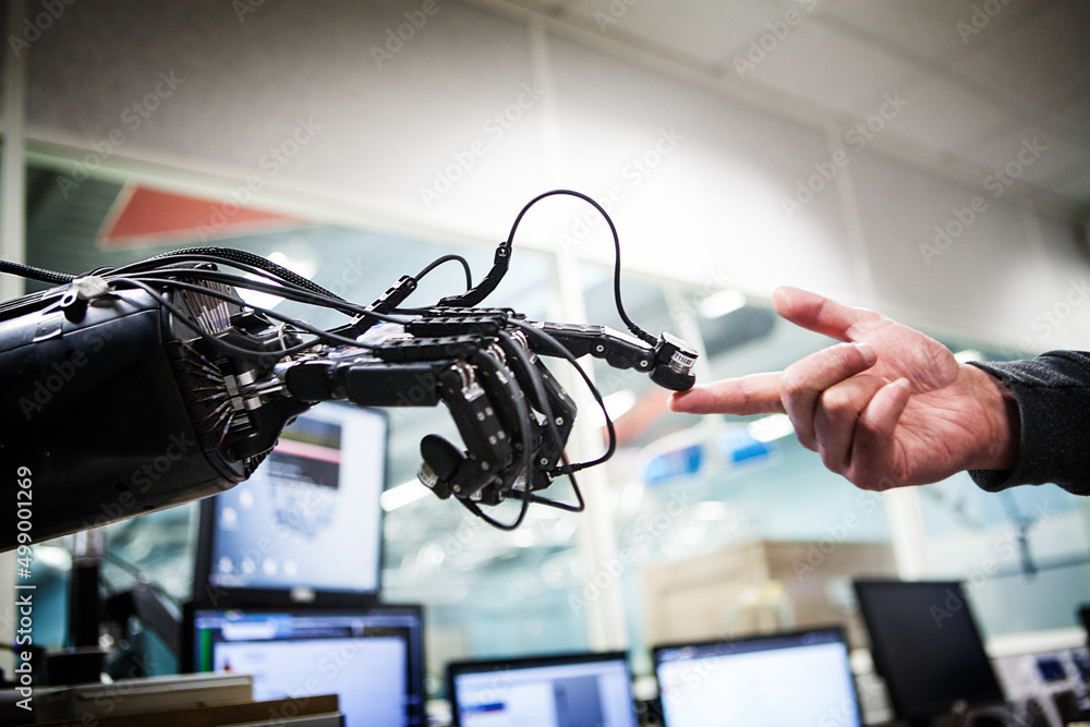 Robotic hand study for object manipulation strategy.