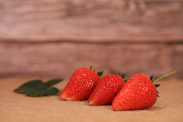 Poster - Fresh strawberries on the plate, fresh strawberries on the table