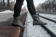 Women's Legs Go From The Platform To The Railroad Tracks (1303)