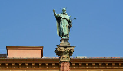 Canvas Print - La statua di San Domenico a Bologna, Emilia Romagna, Italia.