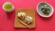 緑茶と和菓子｜鬼まんじゅう(東海地方の郷土菓子)と茶だんご