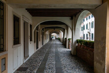 The Arcades Along The Buranelli Canal In The Historic Center Of Treviso
