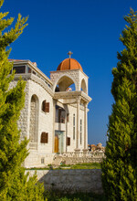 Mountain Lebanon Church