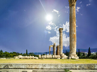 Fototapete - olympian Zeus columns  ruins  in Athens  Greece