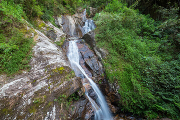 Canvas Print - Waterfall on Sri Lanka