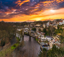 Knaresborough Is A Market And Spa Town And Civil Parish In The Borough Of Harrogate, North Yorkshire, England, On The River Nidd 3 Miles East Of Harrogate.