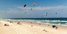 Australia, Queensland, Gold Coast, Surfers Paradise, Participants Racing In The Gold Coast Kitejam 2012 Championship