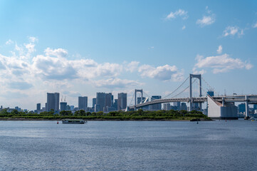 Sticker - 東京都港区台場から見た東京湾を望む都市景観