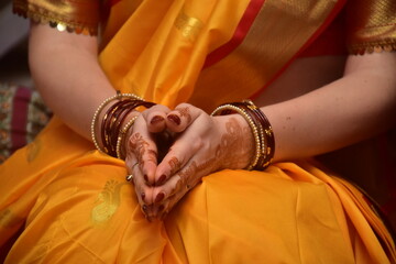 Wall Mural - Lovely Hands Of Indian Bride In Maharashtra Wedding Rituals