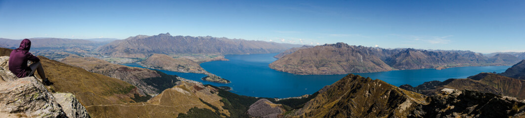 Sticker - Panoramic shot of a coastal Queenstown in New Zealand