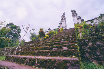 Canvas Print - Architecture, traveling and religion. Hindu temple Lempuyang in Bali, Indonesia.