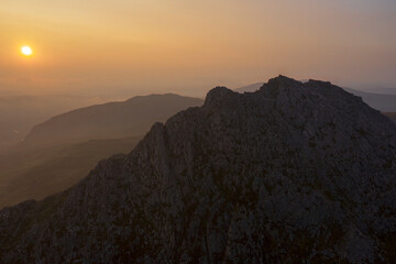 Wall Mural - Tryfan mountain at sunrise in Snowdonia National Park 