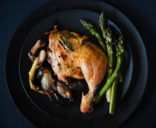 Roast Chicken Leg With Asparagus And Onions