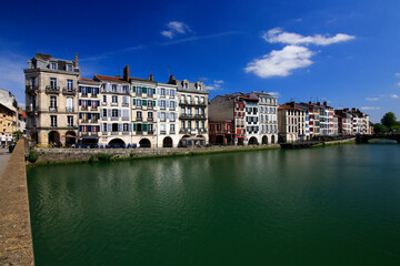 Sticker - La ville de Bayonne et la Nive