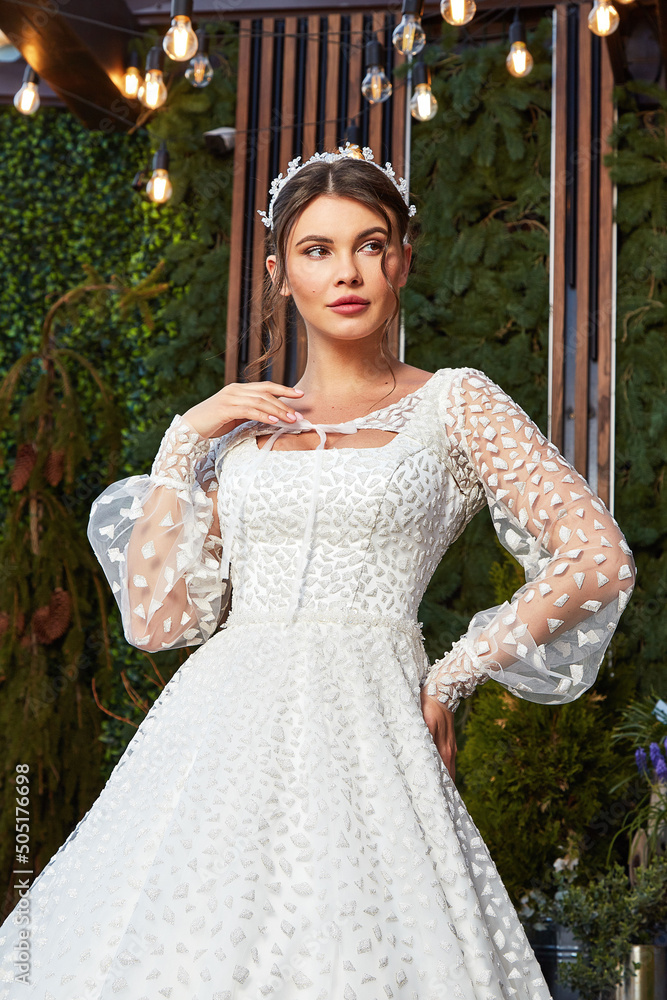 white dress party makeup Bridal makeup for pink dress
