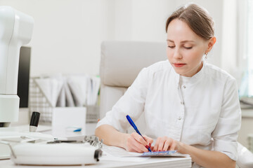 doctor interviews patient and makes entries in the medical history