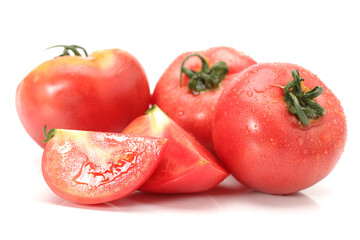 Wall Mural - fresh tomato isolated on white background