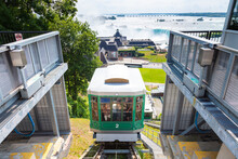 Niagara Falls, Canada - August 27, 2021: Niagara Parks Falls Incline Railway Connect Fallsview Area With Table Rock Centre, Provides Riders A Unique Vantage Point Of The Horseshoe Falls.